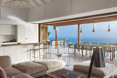 Image de Newly Built 5 Bdrm Luxurious Villa