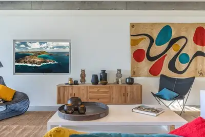 Image de Idyllic 4 Bdrm Villa w a Massage Area