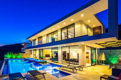 Image de Villa for 10 with stunning views & infinity pool