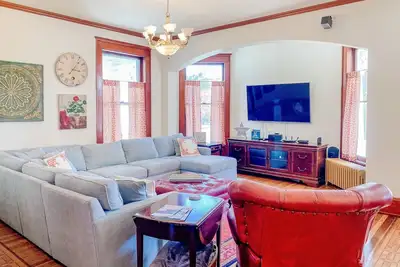 Image de Historical dog-friendly home with fenced yard, grill, Ping-Pong, fireplace, & Ac