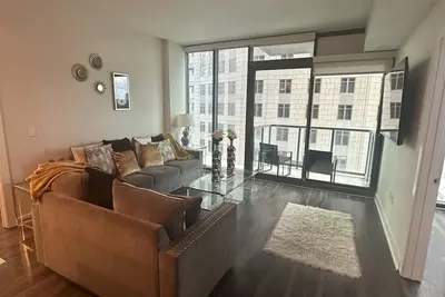 Image de Luxury Buckhead Condo walking distance to hundreds of shops and restaurants