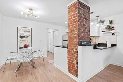 Image de Luxe Modern 3br Sleeps 6 by Atlantic Station