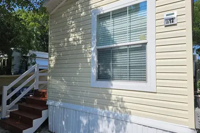 Image de Cozy Cottage in Big Pine Key – 35 Min to Key West, Pool & Free Parking