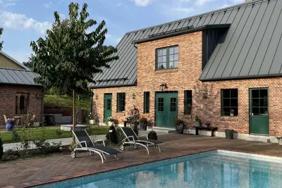 Fantastiskt hus med Pool 15 Minuter Från Vaxholm och 30 Minuter fr City
