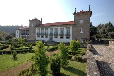 Image de Magnificent Ponte de Lima Villa | 10 Bedrooms | Villa Lima Palace | Tennis Court | Pool Table