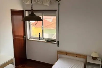 Image de Moradia com 6 Quartos. Excelente Opção Para Famílias Grandes ou Dois Casais
