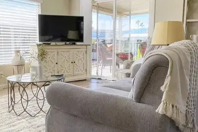 Image de Dreamy, Spacious Home w/ view, Desert Hot Spring
