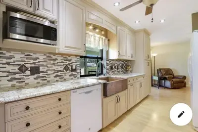 Image de Always Home. Home away from Home- Pet Friendly! Excellent Location!