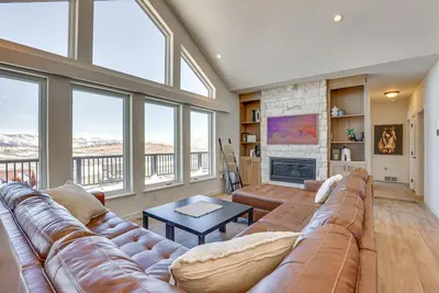 Image de Mtn-View Deck + Game Room: Granby Getaway