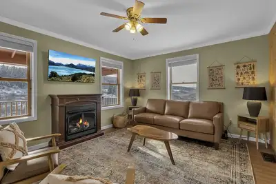 Image de Immersive Mountain Views : Ellicottville, Holiday Valley. Fireplace, King Beds.