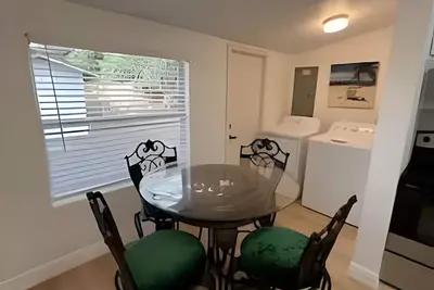 Image de Beautiful home near beaches