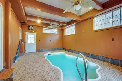 Image de Spacious Mooresville Home w/ Lake Norman View!