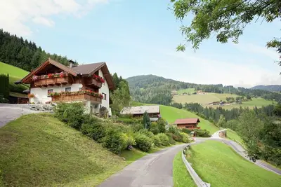 Image de Appartement dans le Salzburger Land avec balcon