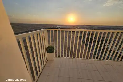 Image de Tranquil 2br Haven, Open Kitchen, Balcony view near the community Malibu Bay.