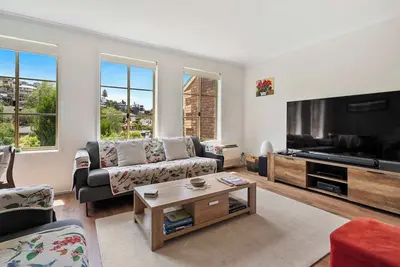 Modern Hobart Townhouse with Parking-2 Bed, 2 Bath.