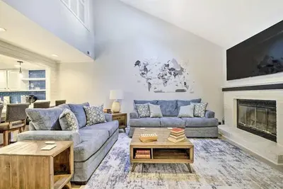 Image de Blue Azalea Summary: