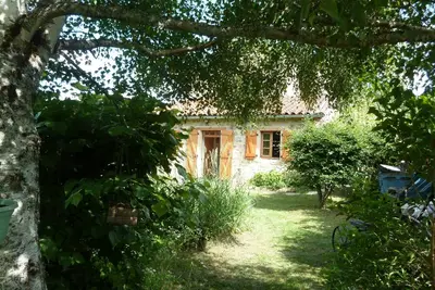 Image de Campagne Auvergnate Gite Fournial 5Personnes Animaux en Liberte Calme