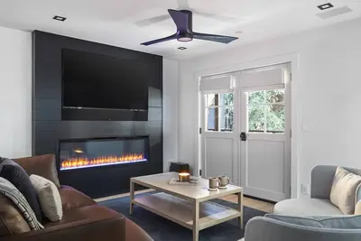 Image de Ore Station 7: Steps to Gondola