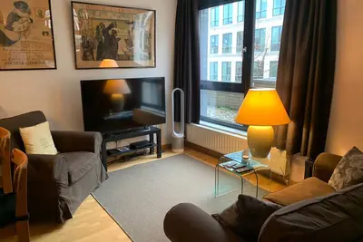 Image de Beautiful cozy & spacious studio in a quiet street, close to Eu parliament.