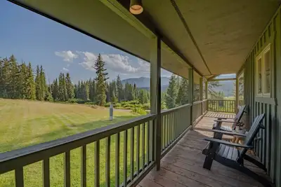 Image de Cabin on Private Ranch Sleeps 10