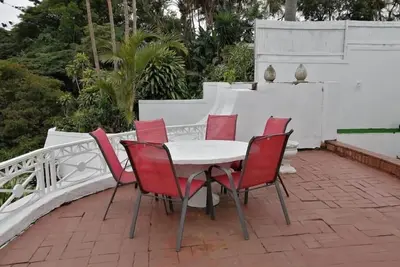 Image de 81 Manor drive Guest house