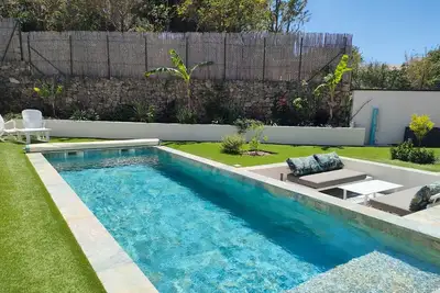 Image de Villa Neuve Avec Piscine Entre mer et Terre Ă Peyriac de mer.