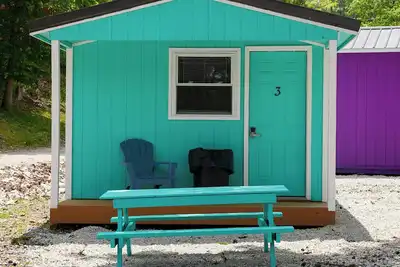 Image de Franky and Louie's Turquoise Cabin 3