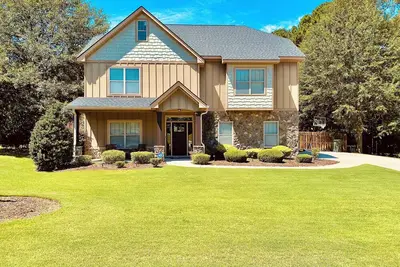 Image de Beautiful 5 Br, 3 Ba, home only minutes away from the Masters and Peach Jam!