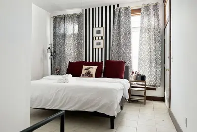 Image de Halloween Suite / 2bd/1ba Apt in Holiday House\n\n
