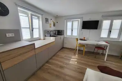 Image de Neu Saniertes Appartement in der Historischen Stadt Nördlingen