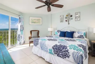 Image de Sublime Oceanfront Condo at Ocean Pointe