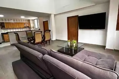 Image de Penthouse W/ Jacuzzi in Lleras park