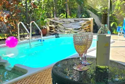 Image de Zen Oasis 4br Home: Beach 10 min away/Pool/Japanese garden