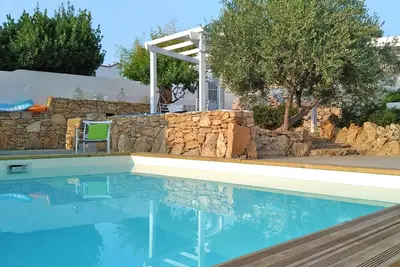 Belle maison de vacances privée avec Wifi, climatisation, piscine privée, Tv, terrasse et parking