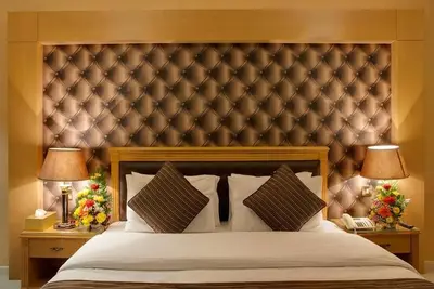 Image de 3 Bedroom Apartments Near Mm Towers Shopping Mall