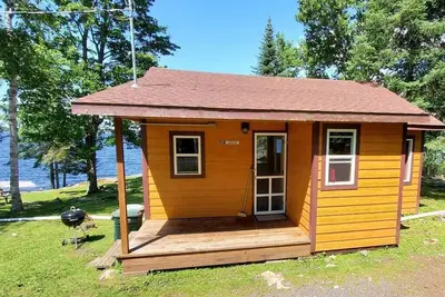 Image de Lakeside 2 Bedroom Glacier Cabin on Kab