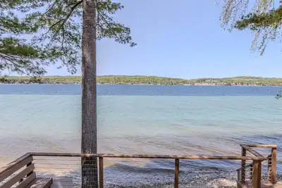 Image de Splendor has Private access to Suttons Bay