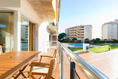 Image de Appartement avec piscines, parking et clim. à 1 km de la plage de Santa Margarita (Roses)