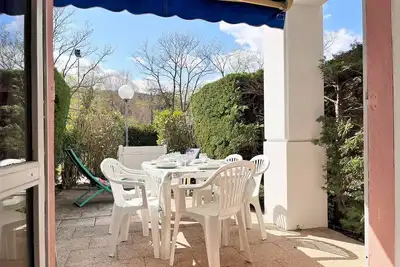 Image de Appartement T2 Cabine, 6 Couchages, Terrasse Ouest, 100m Plage et Commerces, Parking Privatif