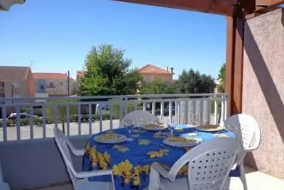Image de Appartement Duplex 6 Pers, 100m Plage, Terrasse Ensoleillée, Parking Privé, Proche Commerces