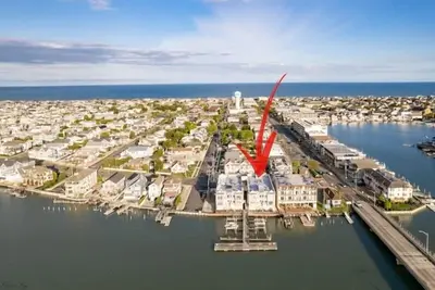 Image de Newly renovated condo in the heart of Stone Harbor!