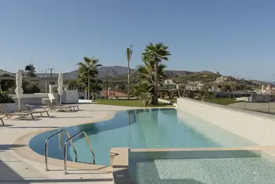 Pasiphae Luxe Apt with Private Pool, Seaview at Amphimatrion