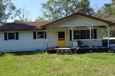 Image de Texas Tranquility: Your Ideal Orange Rental Homes!