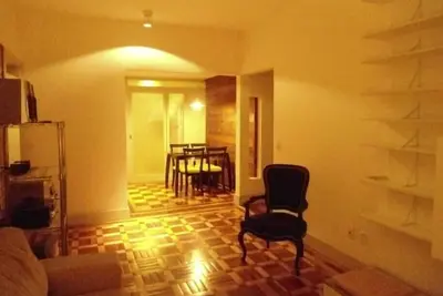 Image de Amplo apartamento no coração da Cidade Baixa