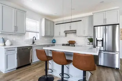 Image de Elegant Home in Collingwood
