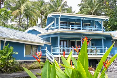Image de Ocean view Custom home steps  away from Kehena Black Sand Beach