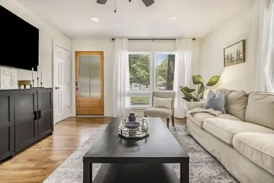 Image de Park Circle Home with Private Yard & Grill