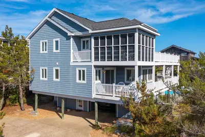 Image de Tern About! Stunning & Spacious Pool, Ocean Views, and Easy Bach Access!