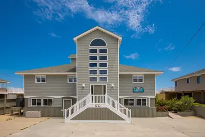 Image de Beach Cabana-Pool, Hot Tub, Oceanfront  Sleeps 24!