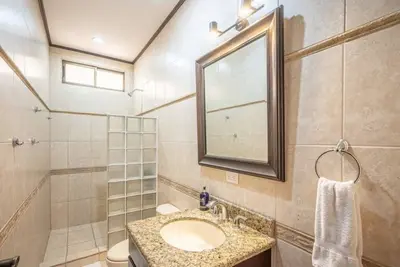 Image de Jaco Beach Front Casa de Olas 4 bedroom 3 Bathrooms